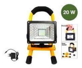 FOCO MULTIUSO RECARGABLE 20W. 24 LEDS